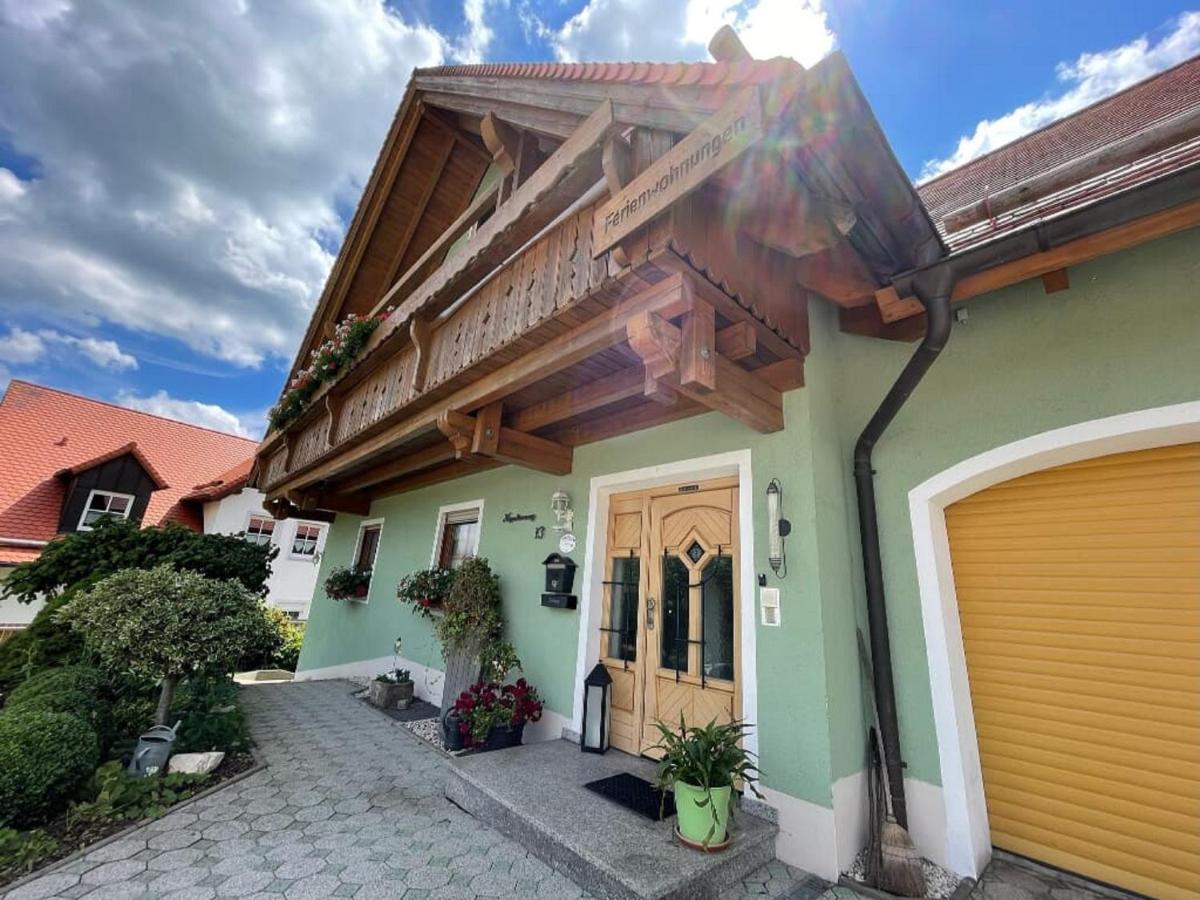 Ferienwohnungen Am Kirchberg Neualbenreuth Extérieur photo