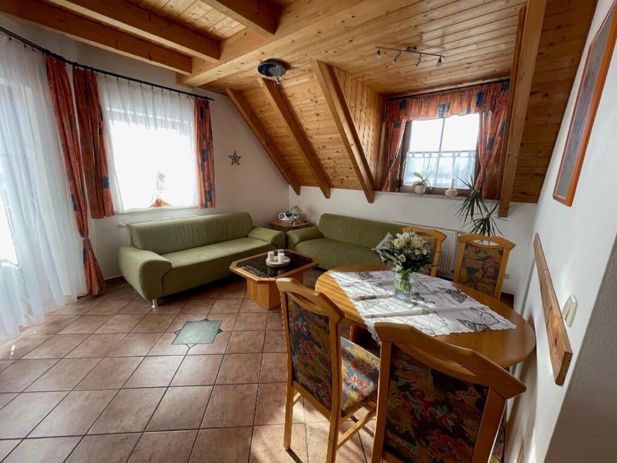 Ferienwohnungen Am Kirchberg Neualbenreuth Extérieur photo